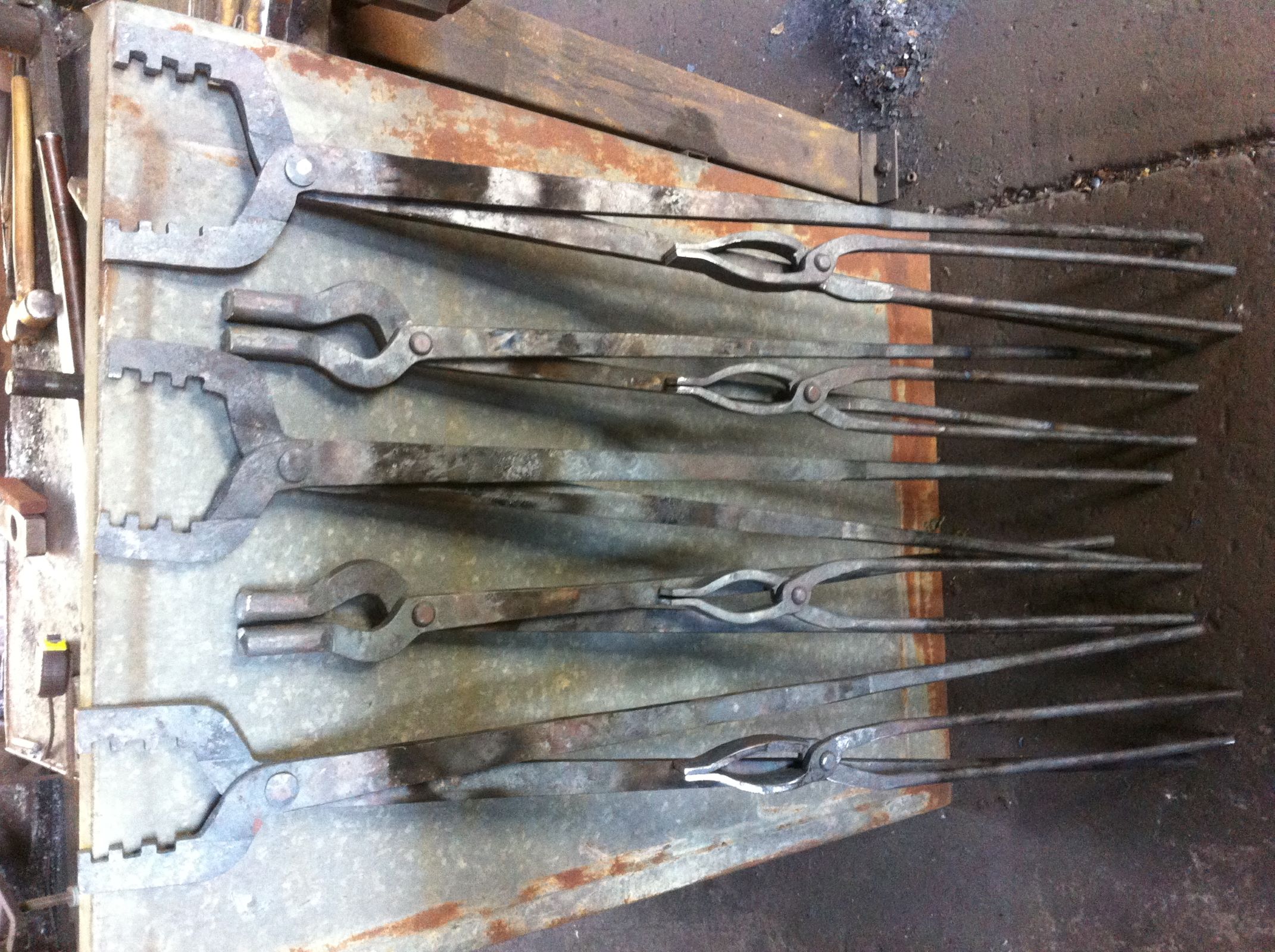 IndustrialTongs2